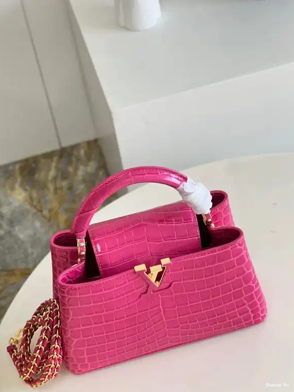 CAPUCINES VUITTON LOUIS BB 0516